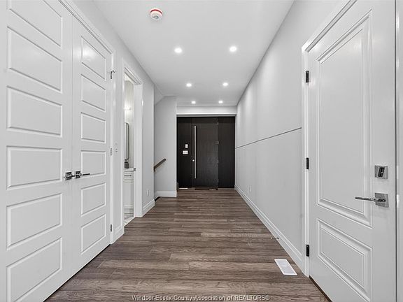 4th image of 116 Bear St