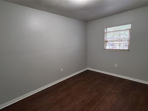 4th image of 10010 N Lantana Ave APT A