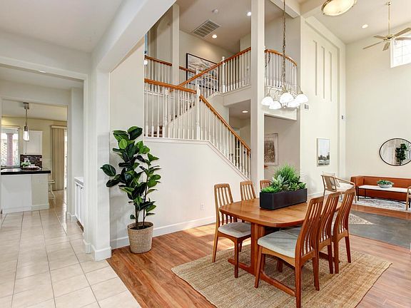 5th image of 5321 New Britton Cir