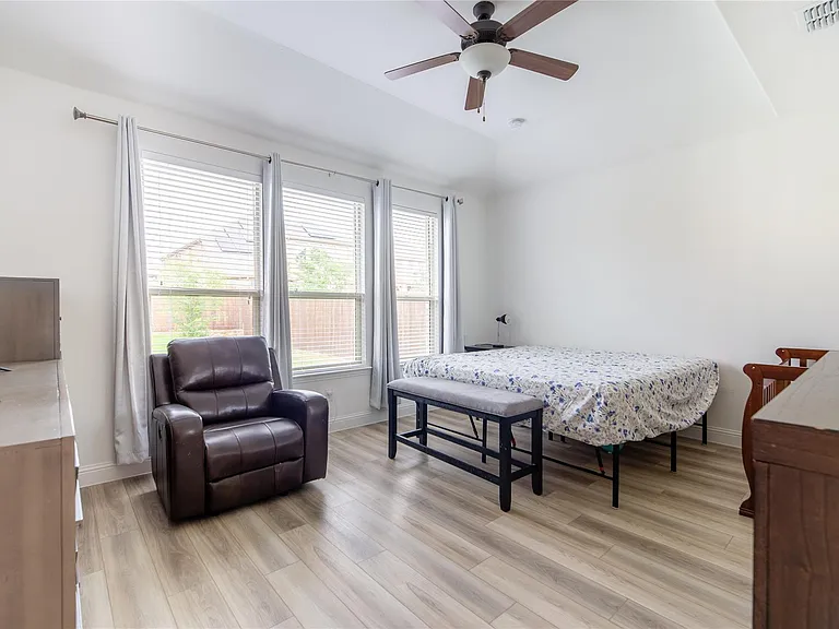 2340 Willow Garden Dr — Photo 11
