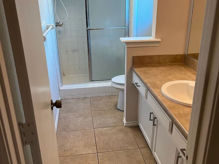 500 Cedar Elm Ln #500 — Photo 2