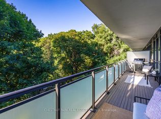 630 Kingston Rd #201, Toronto, ON M4E0B7