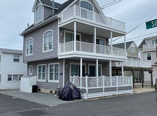 52 Surf Way, Lavallette, NJ 08735