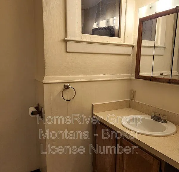 540 S 3rd St W — Photo 7