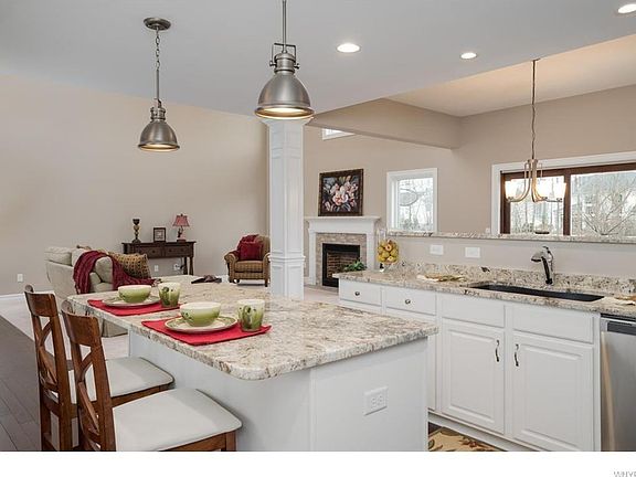 5th image of 100 Windham Ln
