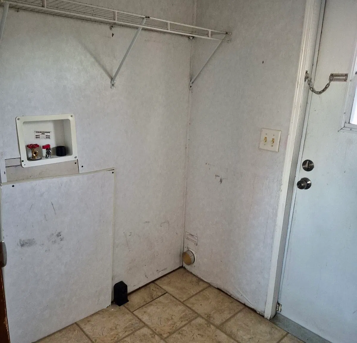 3 bed, 1200 sqft, $1,500 — Photo 3
