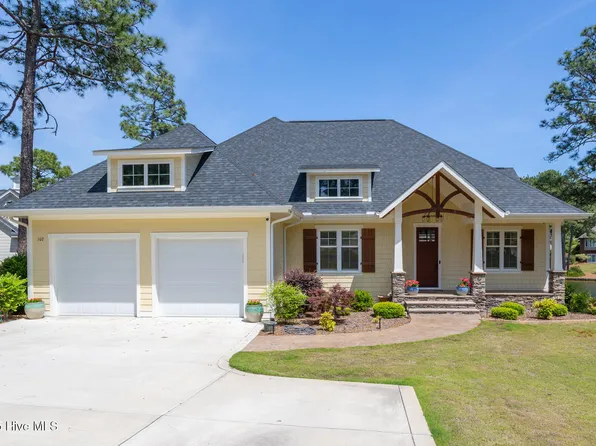 102 Featherston Point, West End, NC 27376