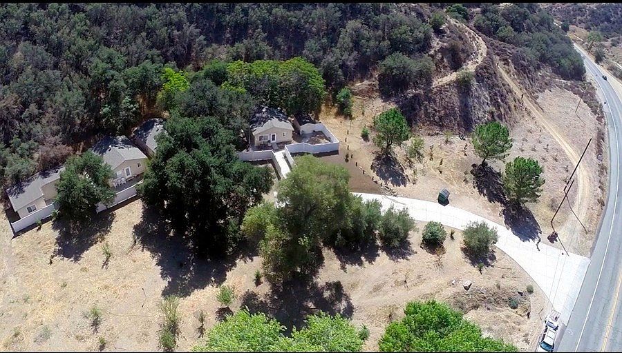 1st image of 13284 Sierra Hwy