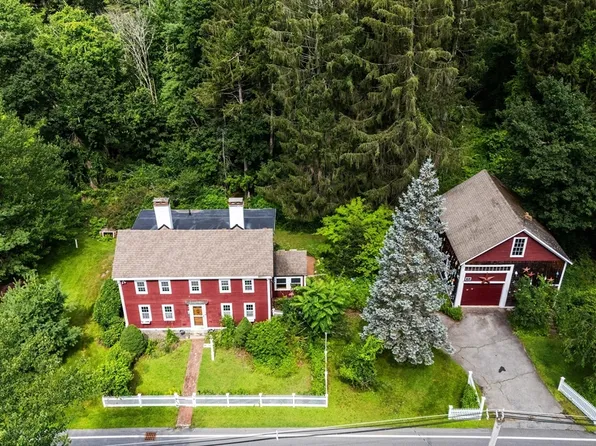 61 Porter Rd, Andover, MA 01810