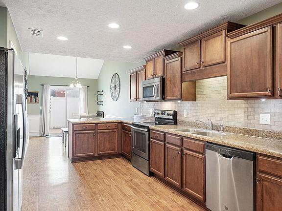 5th image of 2115 Calydon Ct