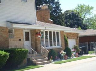 4062 Kolze Ave, Schiller Park, IL 60176