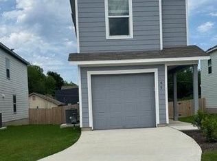 45 Trinity Cir, Lockhart, TX 78644