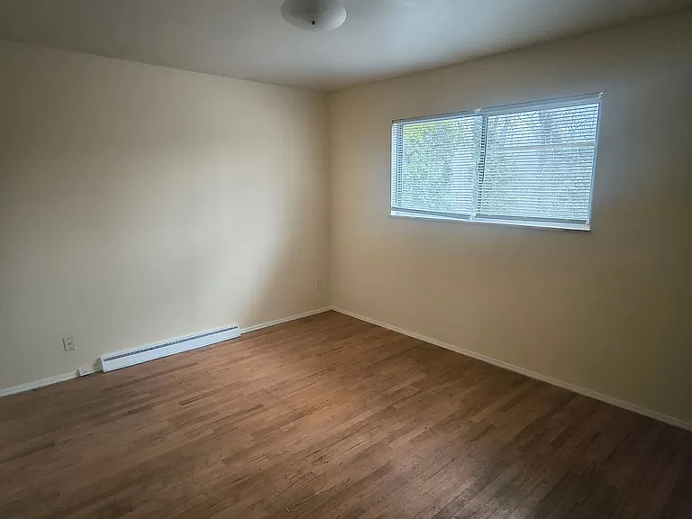 1851 & 1853 Cromwell Dr #2 — Photo 11