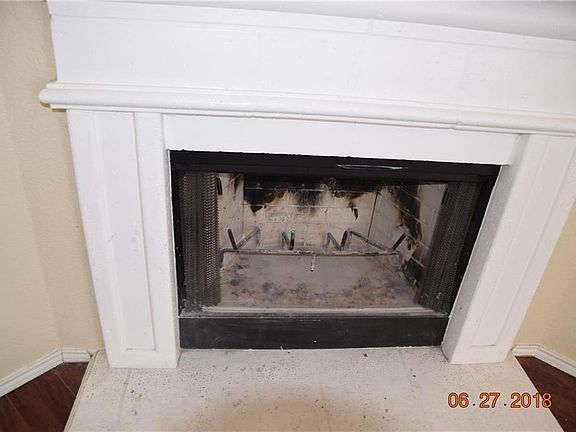 3rd image of 341 Pecos Dr