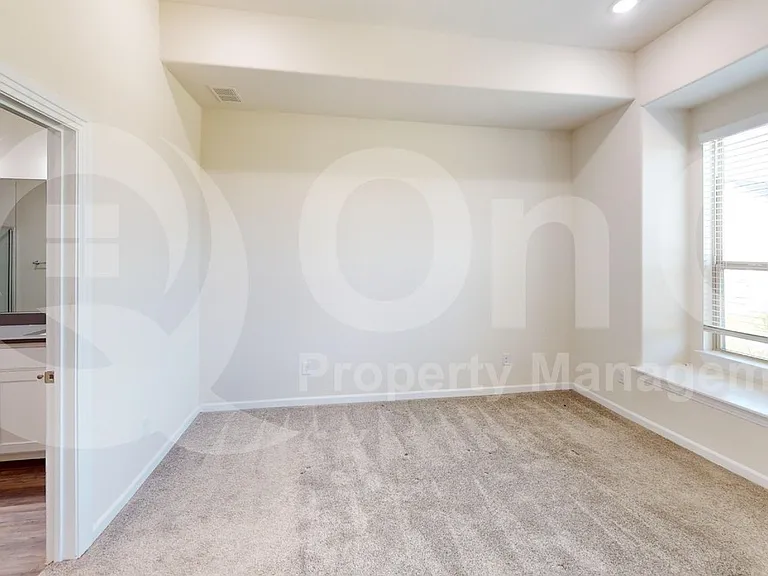 16154 Doe Lake Dr — Photo 9