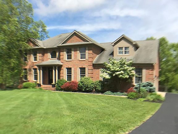 3rd image of 3 McIntosh Ct