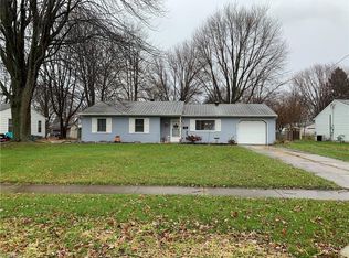 7415 McArthur Dr, North Ridgeville, OH 44039