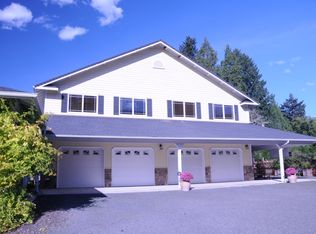 89846 Greenwood Dr, Leaburg, OR 97489