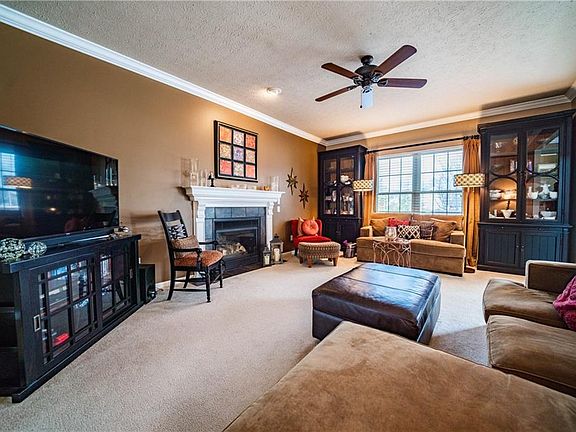 5th image of 4665 Greenview Ct