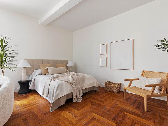 3rd image of 135 Eastern Pkwy APT 2C
