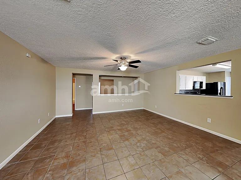 29231 Legends Green Dr — Photo 6