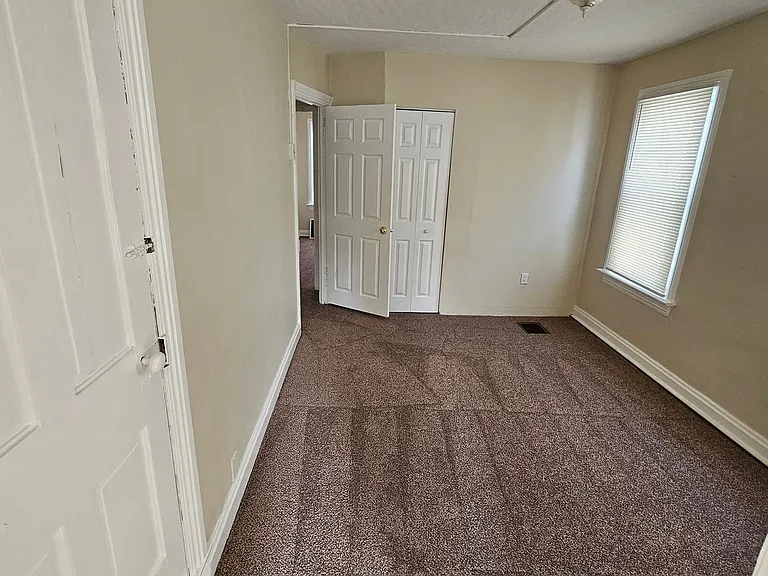 119 McComas St — Photo 10