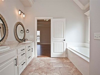 5th image of 6111 W Bainbridge Dr