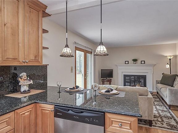 3rd image of 3212 Queensbury Dr