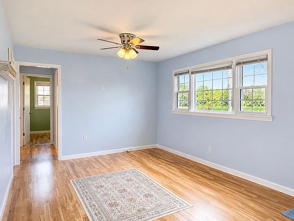2nd image of 502 N Main St