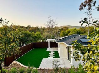 3237 Lone Hill Ln, Encinitas, CA 92024