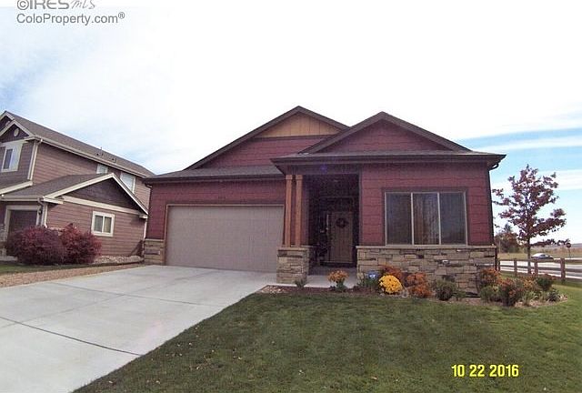 2810 Carina Dr