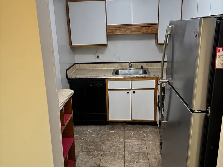 7420 Lakeview Dr #207 — Photo 6