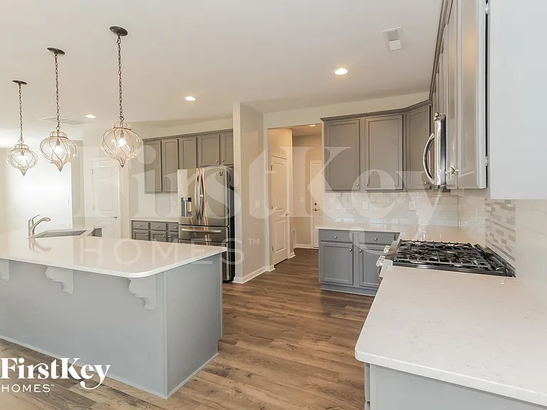 7798 Creek Park Dr — Photo 6