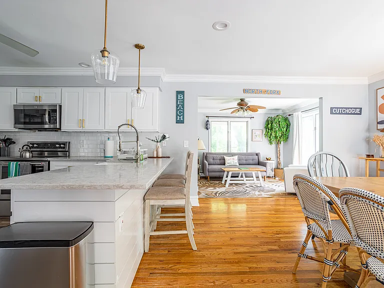 2300 Pine Tree Rd — Photo 32