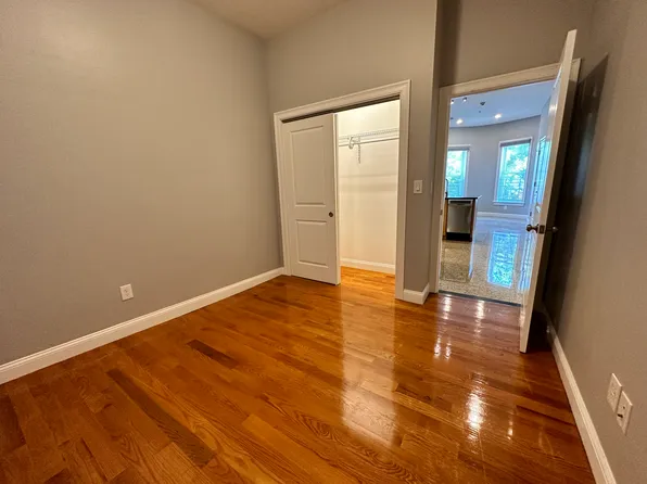 8 Bard Ave #3, Roxbury, MA 02119
