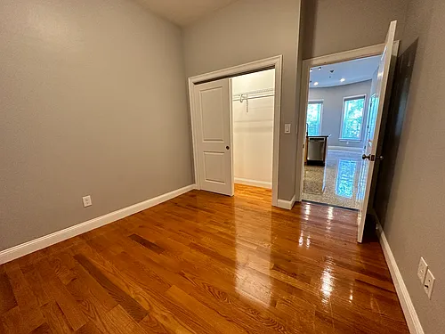 8 Bard Ave #3 Photo 1