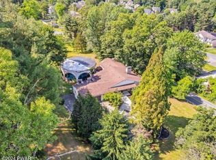 523 Kern Rd, Stroudsburg, PA 18360