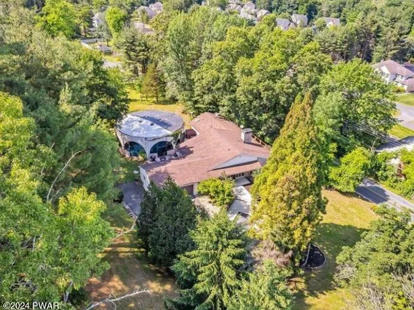 523 Kern Rd, Stroudsburg, PA 18360