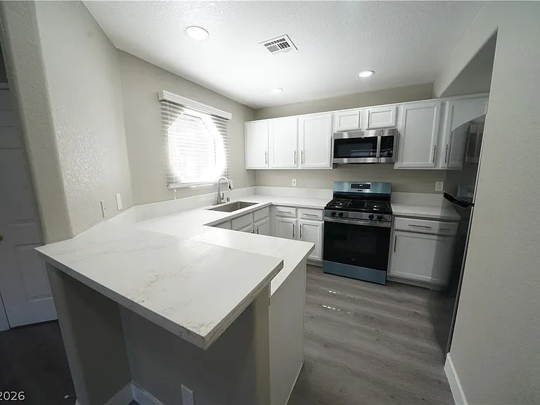 5022 S Rainbow Blvd #105 — Photo 12