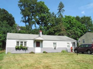 147 Knollwood St, Springfield, MA 01104