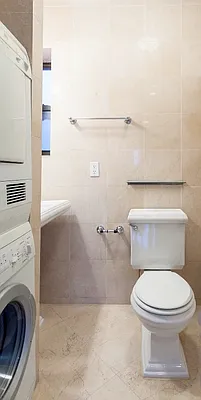 Rented by Avenues Real Estate | media 10