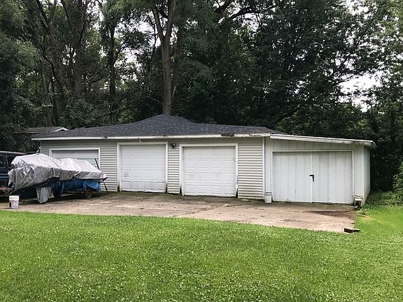 5th image of 42120 N Old Lake Ave