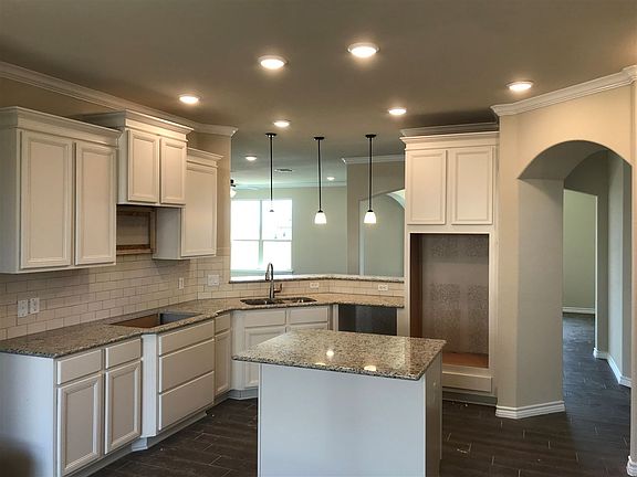 3rd image of 1117 Drummond Cir