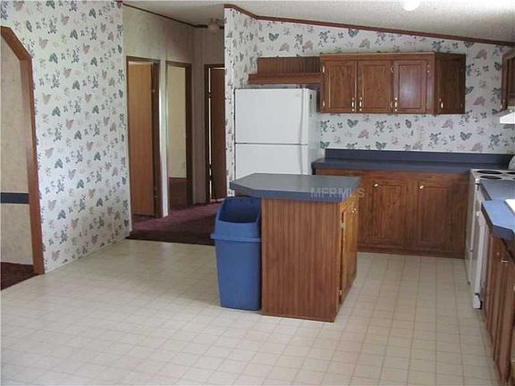 4th image of 11629 Bloomingdale Ave