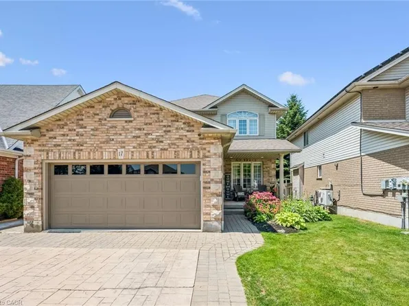 17 Carroll Cres, Guelph, ON N1G 5B7
