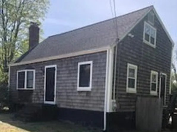 738 King St, Franklin, MA 02038