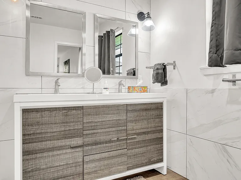 Primary bedroom double vanity