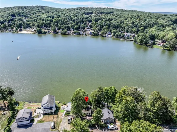 239 Baileyville Road, Middlefield, CT 06455