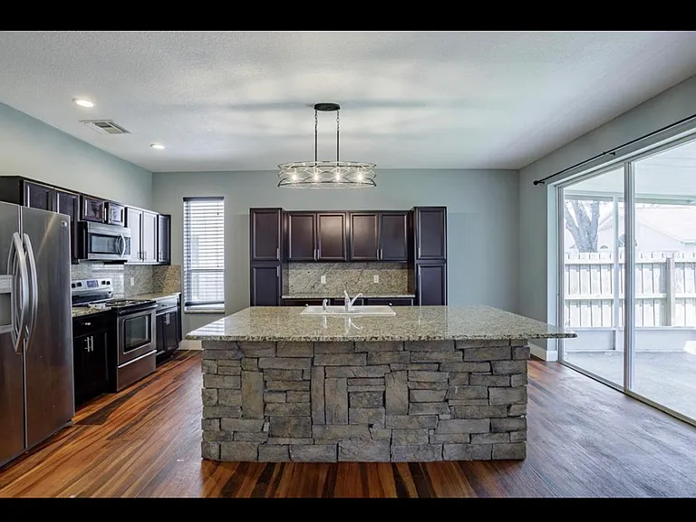 4493 Drayton Ln — Photo 9