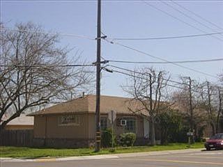1st image of 6709 Woodbine Ave